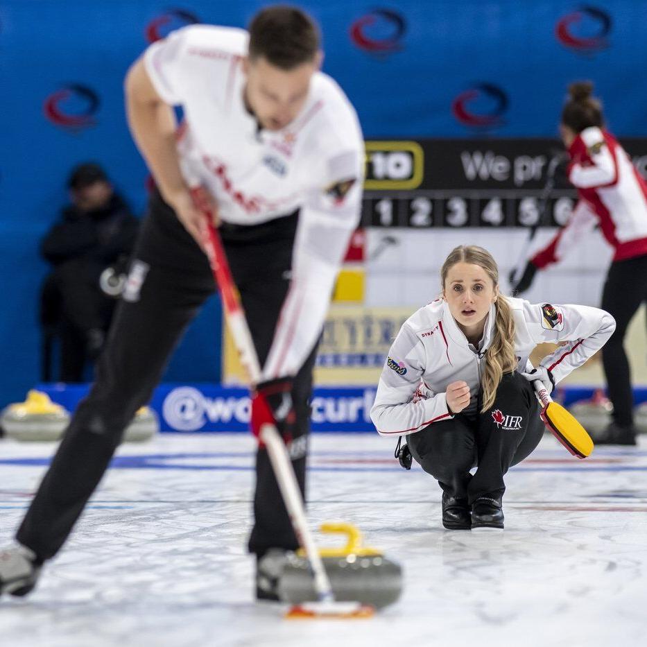 Curling Canada unveils 16 mixed doubles teams vying to wear Maple Leaf in 2026